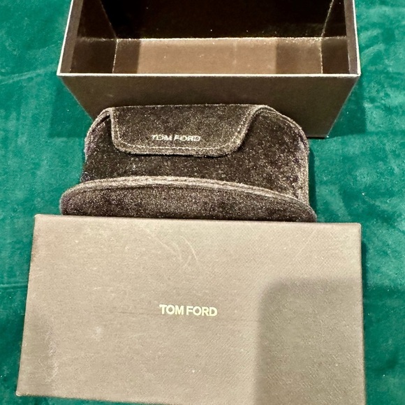 Authentic Tom Ford Glasses Case and Box - Picture 2 of 4